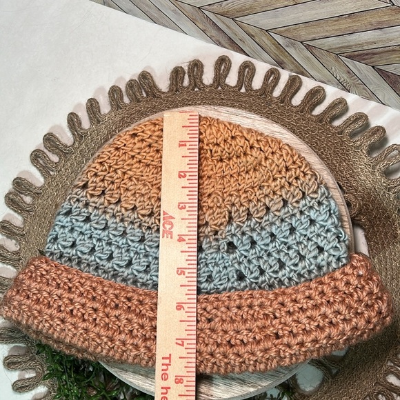 HANDMADE HAND KNITTED Beanie‎ Toboggan Winter Hat Warm - Picture 6 of 6